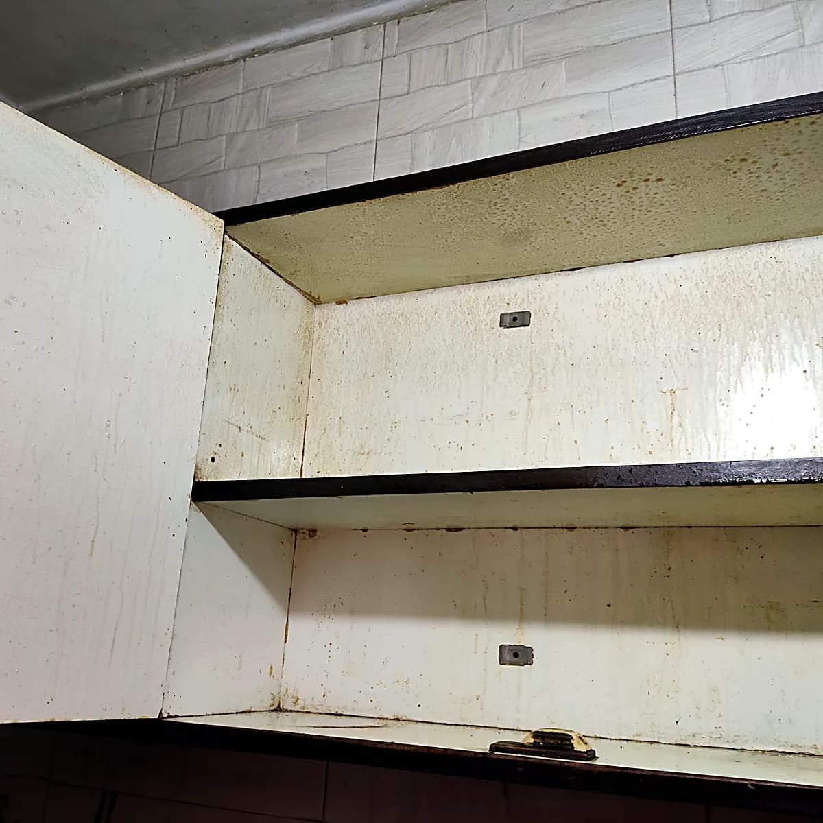 Kitchen cabinet before deep cleaning Noida