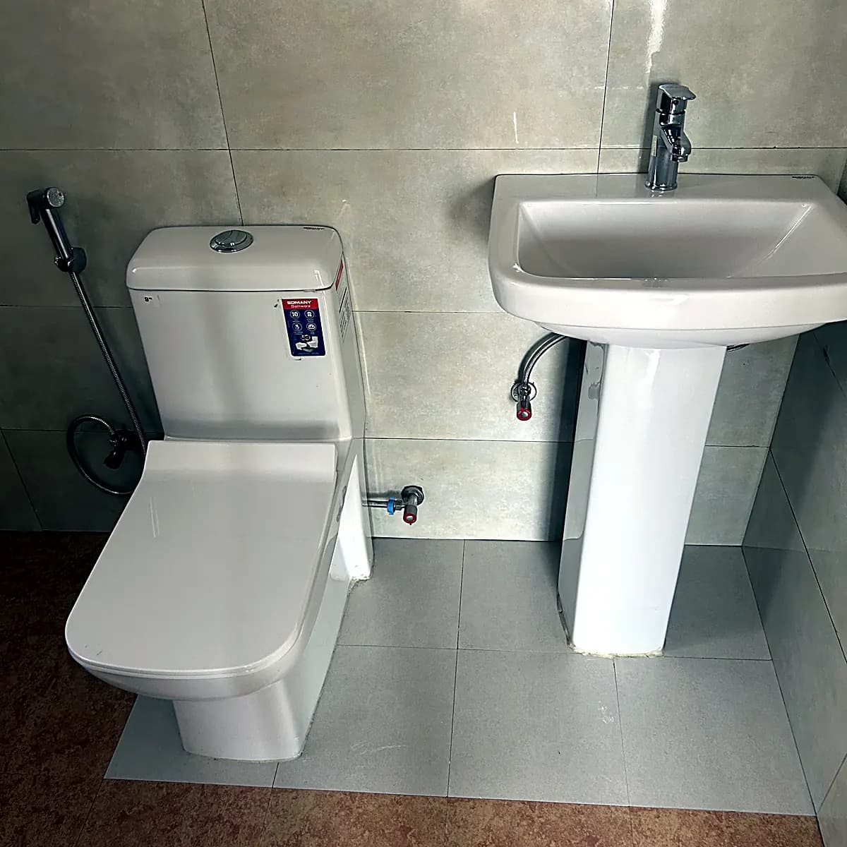Bathroom after professional deep cleaning Noida